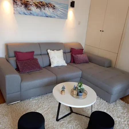 Apartment Tea With Private Pool Krk Town Exterior photo