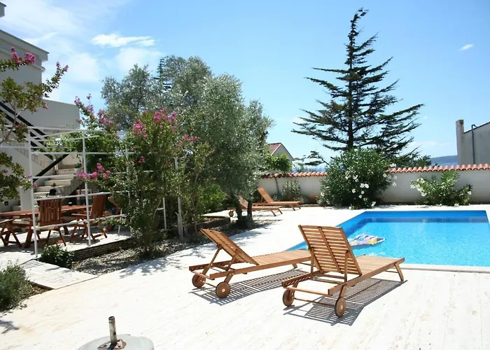 Apartment Tea With Private Pool