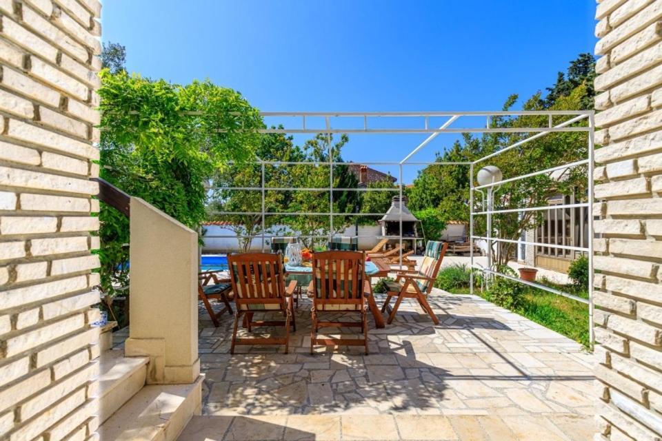 Tea With Private Pool Apartment *
